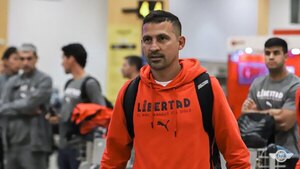 Versus / ¡Sergio "Patito" Aquino no seguirá como DT en Libertad!