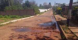 Itauguá: pobladores de un territorio social denuncian baja tensión y problema cloacal - Nacionales - ABC Color