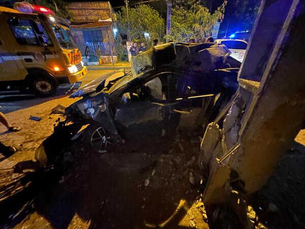 Joven conductor protagoniza aparatoso siniestro vial en San Antonio