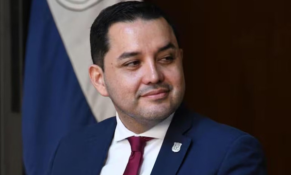 Luis Bello, de concejal suplente a intendente de Asunción - OviedoPress