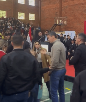 Concejal que encaró a Peña estuvo implicada en «comprar notas» y es la «menos indicada», señalan