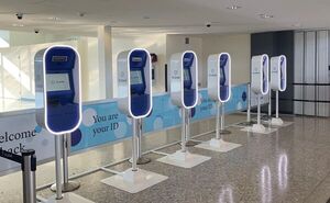 Estados Unidos instala controles biométricos en sus aeropuertos en busca de mayor rapidez para el Mundial 2026