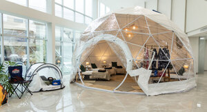 Versus / Carbono by Relevant potencia su Hospitality Prime y el merchandising oficial 