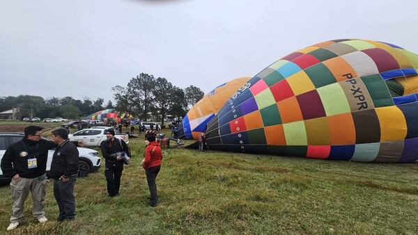 Yguazú gana color en el cielo con la presencia de varios equipos de globos aerostáticos para competencia internacional - ABC en el Este - ABC Color