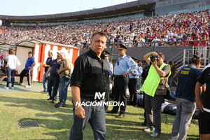 Versus / ¡Olimpia anuncia oficialmente a Éver Almeida como entrenador!