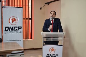 Acual director de Contrataciones Públicas cobró un millón de dólares de la Municipalidad de Asunción