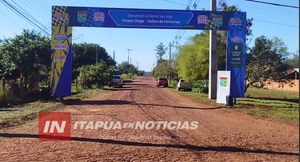INAUGURAN EMPEDRADO Y PÓRTICO EN EL BARRIO SAN JOSÉ DE HOHENAU