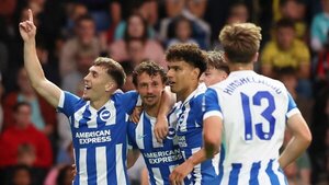 Diego Gómez anota en la Copa de Inglaterra