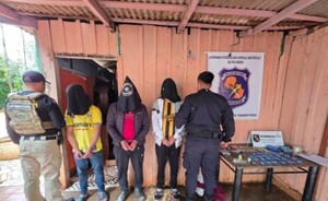 Detienen a tres personas por presunto microtráfico 