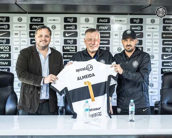 El equipo técnico que acompañará a Éver Almeida en su quinto ciclo en Olimpia - Olimpia - ABC Color