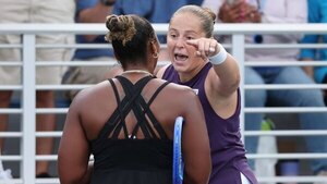 Versus / Ostapenko y Townsend se enzarzan en acalorada discusión en el US Open