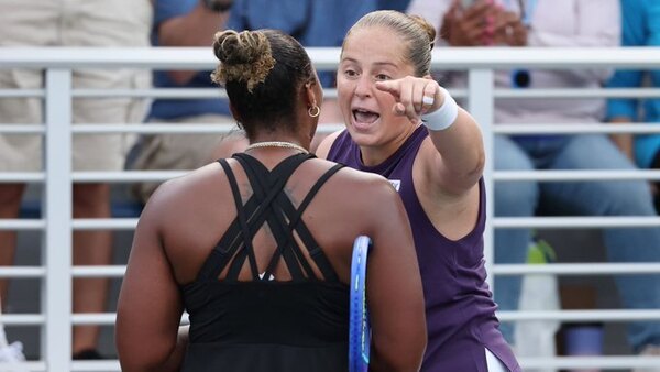 Versus / Ostapenko y Townsend se enzarzan en acalorada discusión en el US Open