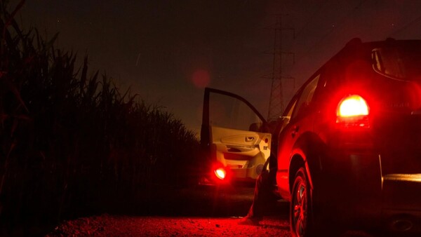 Apresan a abogado por "hacer groserías" en su camioneta en Hohenau