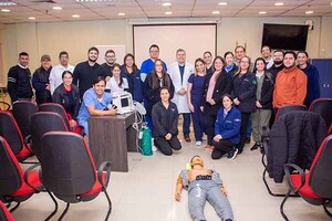 CIPA Hospitalar de la Fundación Tesãi realiza capacitación a médicos residentes del Hospital Distrital de Hernandarias | DIARIO PRIMERA PLANA