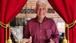 Fallece Fermín Espínola, la voz histórica del ceremonial paraguayo - ADN Digital