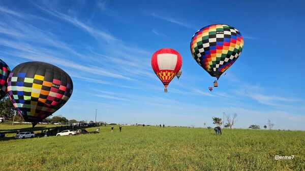 Video: El cielo de Yguazú se viste de colores con el Mundial de Globos Aerostáticos