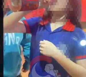 Popular / (VIDEO)¡Alumnos de un cole pillados tomando caña en plena clase y estaban tatare!