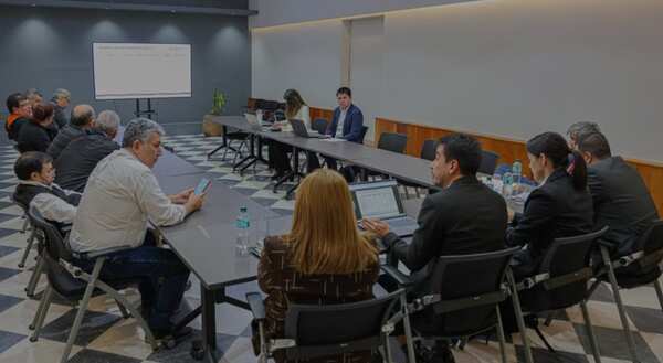 MEF plantea reforma de la Caja Fiscal con diálogo docente