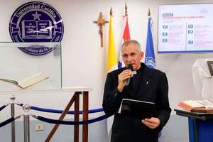 Papa León XIV nombra a rector de la Católica como consultor del Vaticano - Nacionales - ABC Color