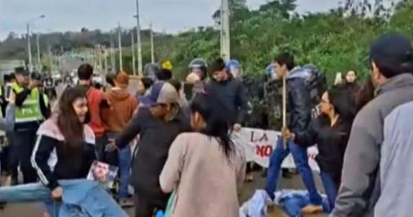 La Nación / Reportan enfrentamiento durante protesta de universitarios en Villa Ygatimí