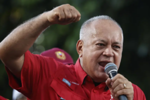 Diosdado Cabello reclama a Paraguay pago de deuda por petróleo