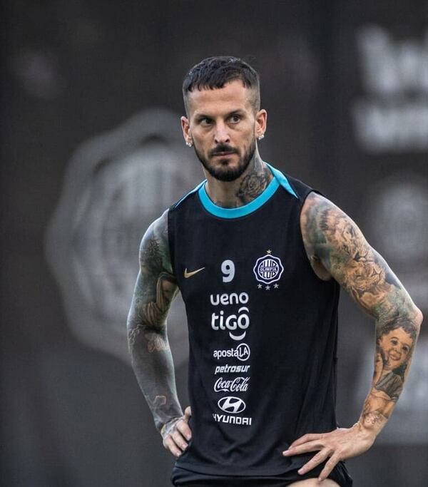 Aitor García: “las peores contrataciones son las que no están mucho tiempo en el club” - Olimpia - ABC Color