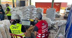 La Nación / Decomisan cocaína que estaba escondida entre paquetes de granos