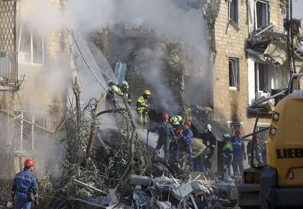 Ucrania: cifra de muertos por el ataque ruso a Kiev del jueves asciende a 23 - Mundo - ABC Color