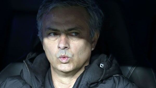 El Fenerbahce de Estambul destituye a José Mourinho