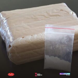 CONDENAN A TRES POLICÍAS POR ‘PLANTAR’ DROGA EN VEHÍCULO DE UN HOMBRE - «TVS DIGITAL»