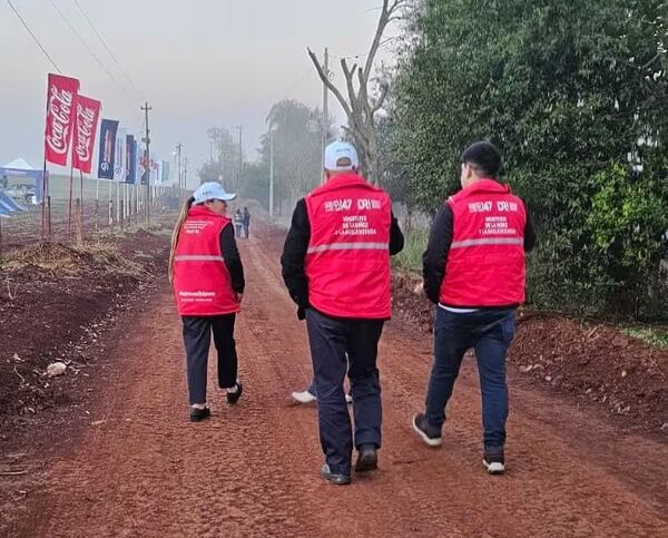 180 chalecos rojos para proteger a menores en el WRC