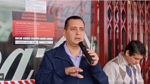 Senador desafió a dire de Tributaciones por cerrar supermercados ilegales: "Le dije que era un carruaje"