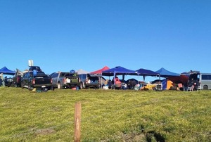 Popular / Murió karai de un infarto en el Rally por abusar del chupi y otro quedó tumbado por abusar de drogas y farra