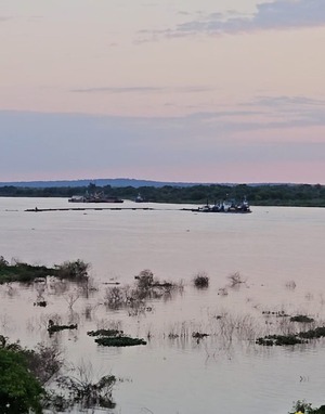 Hombre desaparece de embarcación en el río Paraguay - Concepción al Día