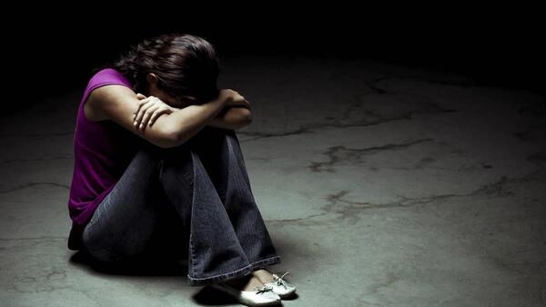 9 señales sutiles de inseguridad, según expertos en salud mental