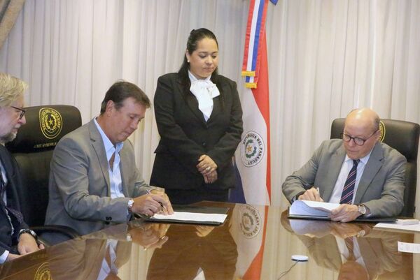 Corte Suprema y Capadei formalizaron alianza estratégica para fortalecer el sector inmobiliario en Paraguay