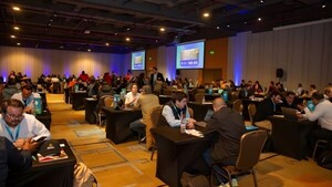 Madereros nacionales representan al país entre importadores en Chile
