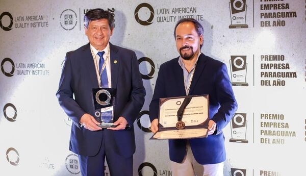 Cooperativa Medalla fue reconocida como empresa paraguaya del año