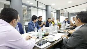 Choferes presentan sus inquietudes al Gobierno y diálogo se retomará el lunes