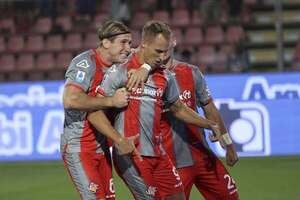 Cremonese ganó con asistencia de Antonio Sanabria y es líder - Fútbol Internacional - ABC Color
