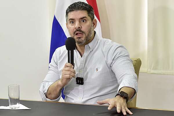 Fiscalía pide a Riera copia certificada del informe de intervención - Nacionales - ABC Color