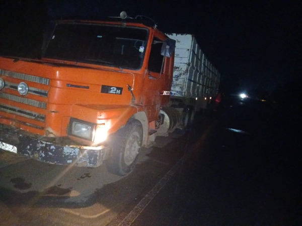 Militar herido tras chocar contra camión estacionado en Caacupemí - Concepción al Día