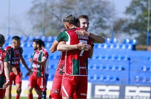 Versus / ¡Tembetary sorprende a Trinidense y gana por primera vez en el torneo!