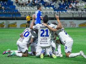 La V Azulada sonríe en su Fortaleza