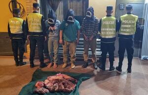 Tras operativo policial logran detener a tres personas por supuesto hecho de abigeato - Nacionales - ABC Color