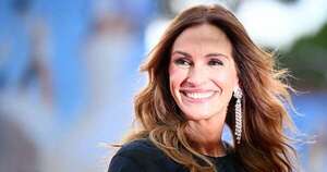 La Nación / Con alfombra roja, la actriz Julia Roberts debuta presentando la película “After the Hunt”