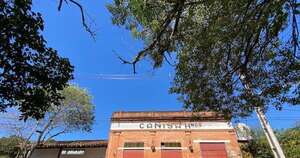 La Nación / Cine Cañisá alberga hoy el Mercado del Ferro II