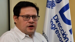 Titular de la DNIT reconoce fuerte presión de senador