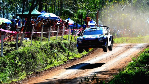 En marcha el segundo día del Rally del Paraguay