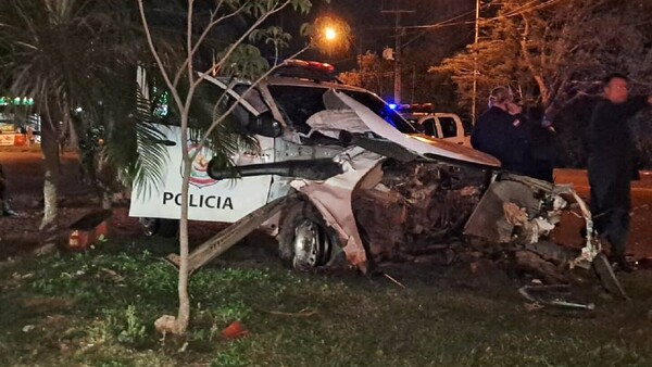 Patrullera protagoniza accidente en Ypané y deja tres heridos